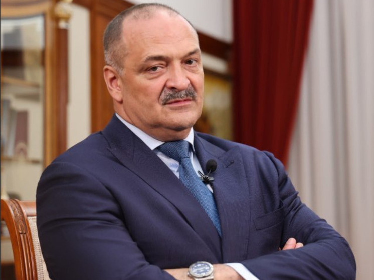 Меликов поздравил дагестанцев с Днем народного единства