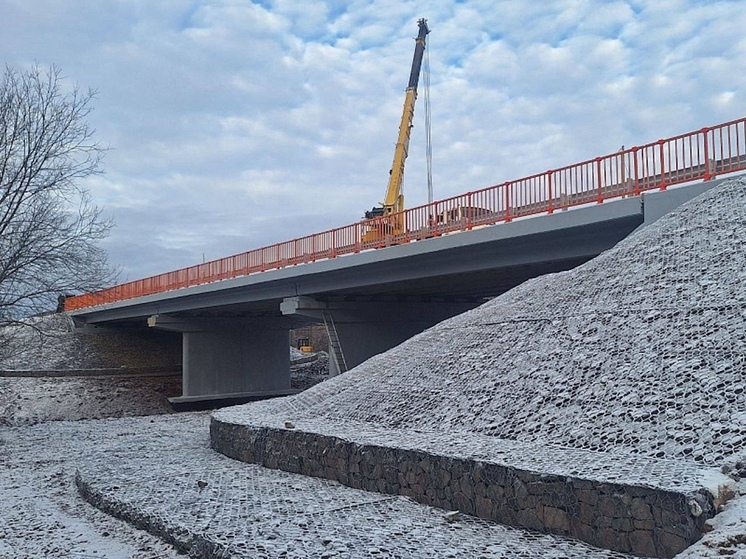 Под Котласом завершают ремонт моста через Вонгоду