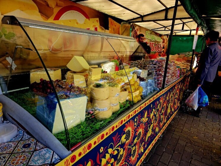 В Херсонской области открылась ярмарка местных производителей ко Дню народного единства