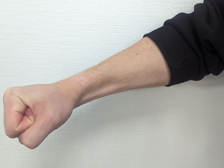 Малодушные петербуржцы устроили драку возле ресторана на улице Доблести