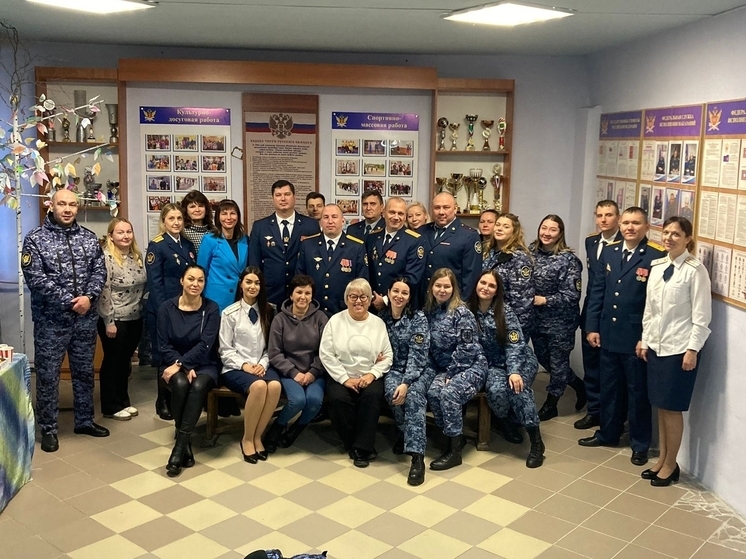 В оленегорской колонии-поселении наградили лучших сотрудников