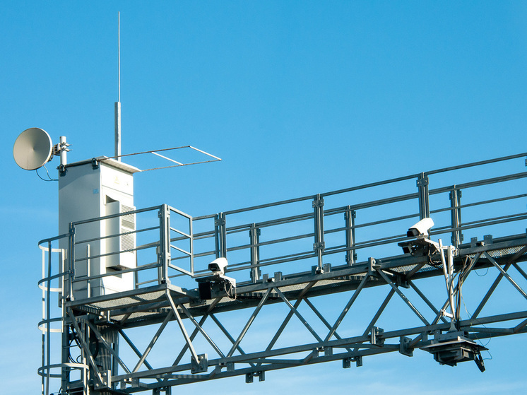 Не завидуйте: сколько зарабатывает «смотритель» камер ГИБДД0