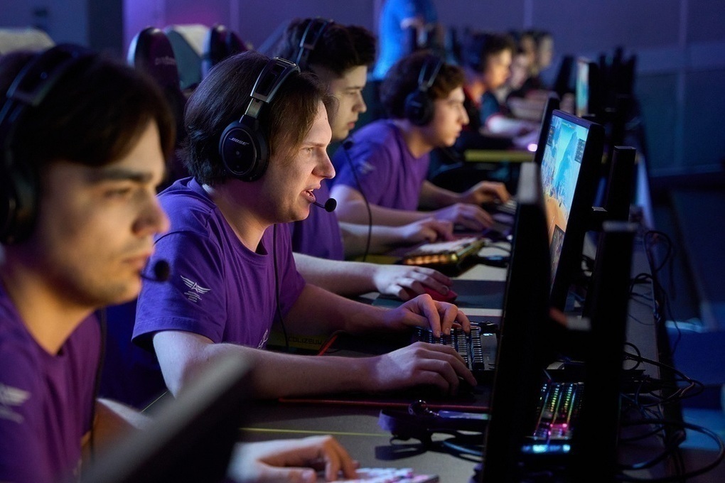 Смит заявил, что Международная федерация киберспорта стала лучше относиться к России