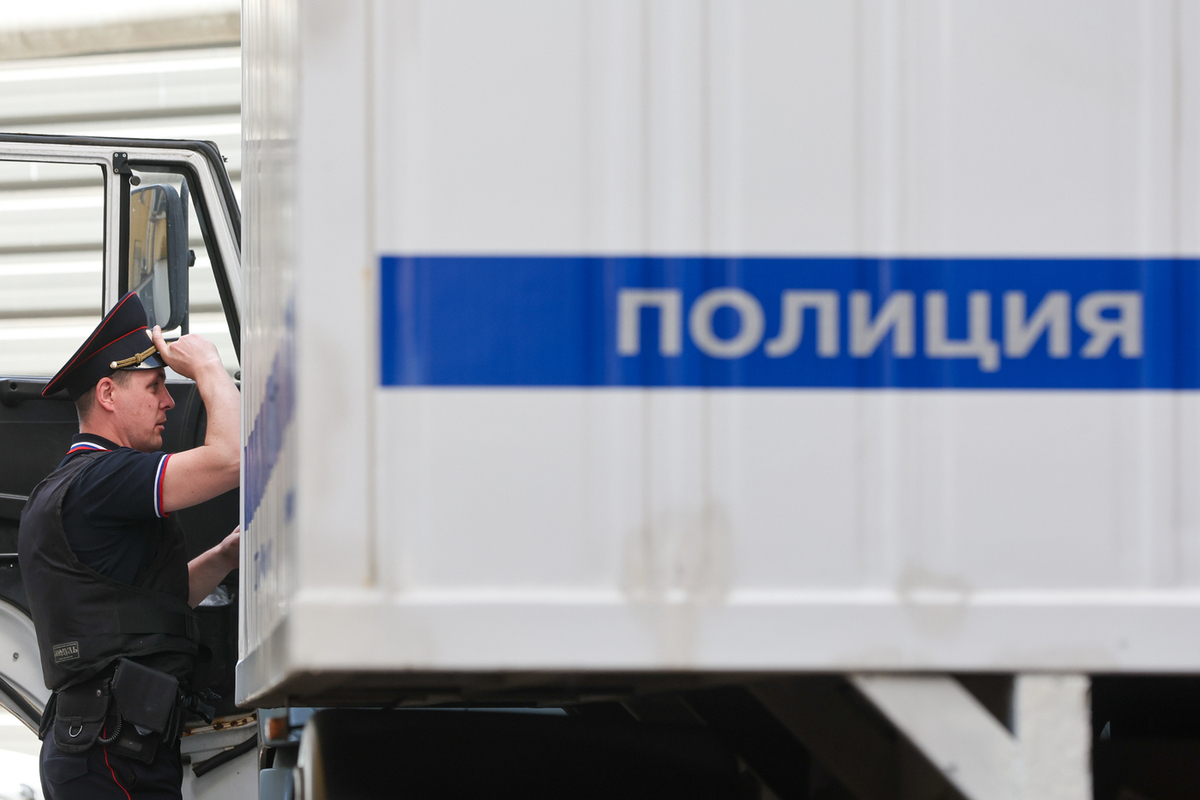 Таксист изнасиловал россиянку и высадил у метро