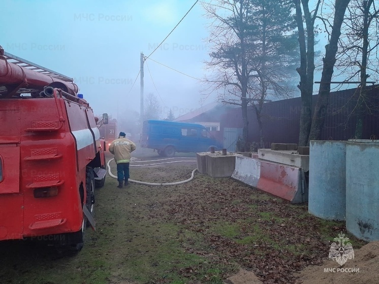 В Юхновском районе сгорел жилой дом