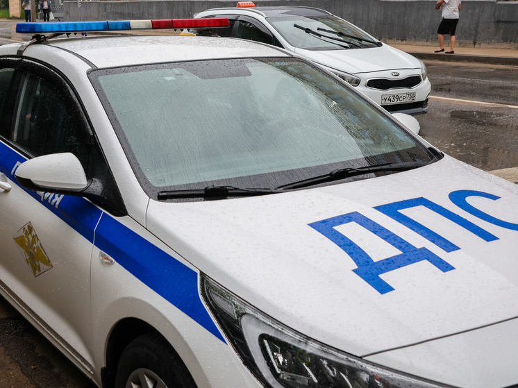 В результате  ДТП были смяты три автомобиля