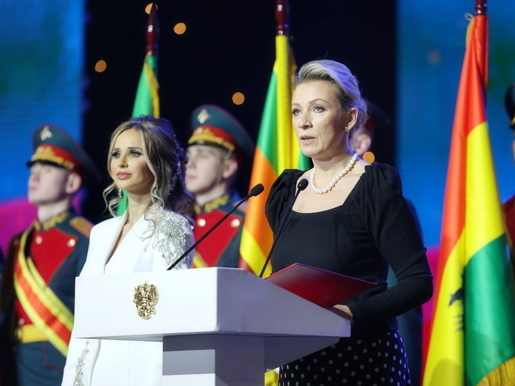 На фоне нескольких громких случаев исключения спортсменов Израиля с крупнейших мировых турниров, например, чемпионата планеты по спортивной гимнастике, а также и призывов некоторых стран мира к её запрету, наша страна, спортсменам которой было запрещено участвовать в соревнованиях при схожих обстоятельствах еще в 2022-м году, заявила, что спорт и политика не должны быть переплетены