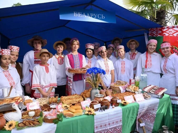 В Адлерском районе Сочи состоялся фестиваль национальных культур