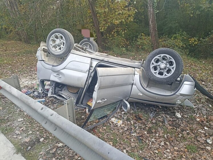 Две женщины погибли в ДТП с перевернувшейся машиной в Сочи