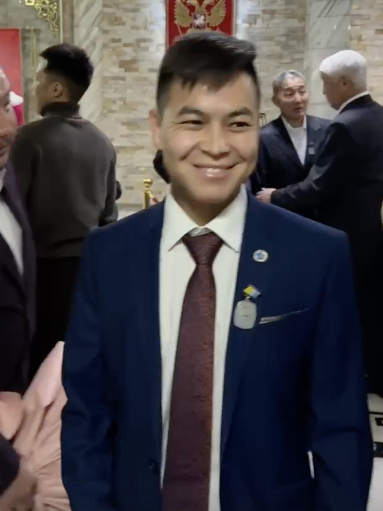 Артист балета Субудай Хомушку удостоен звания "Заслуженный артист Республики Тыва"