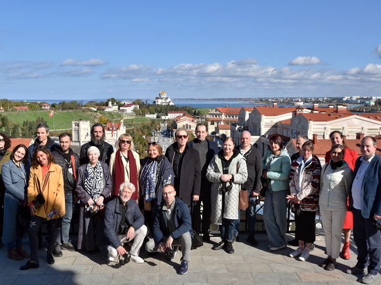 В Севастополе подведены итоги ХI Фестиваля духовно-нравственного и семейного кино «Святой Владимир». Единогласным решением жюри обладателем гран-при стал фильм о подвиге детей-сирот в годы Великой Отечественной войны «Группа крови» режиссера Максима Бриуса. Петербургские кинематографисты рассказали о концлагере, где у юных узников забирали кровь для раненых немцев.