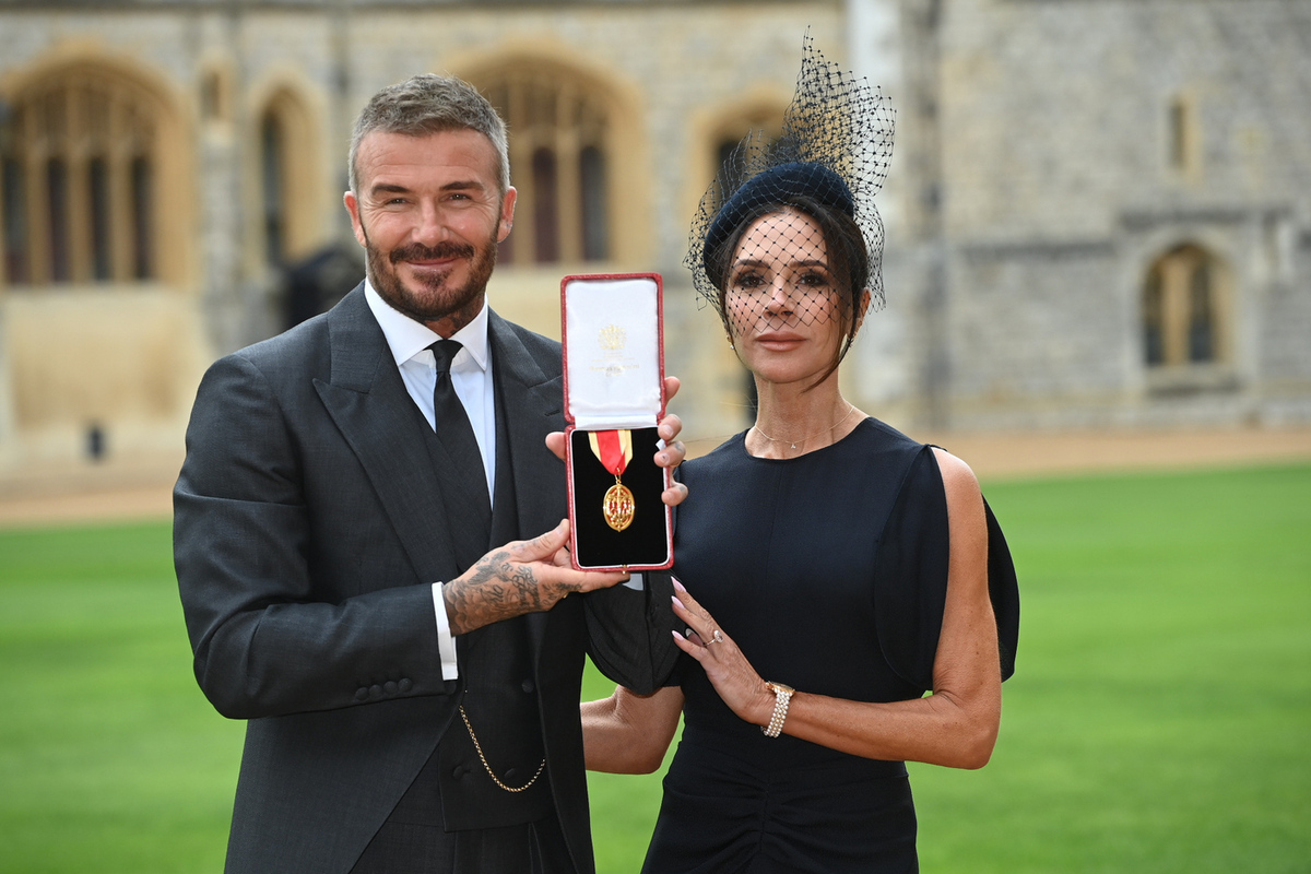 David Beckham prejel viteški naziv od kralja Karla III.