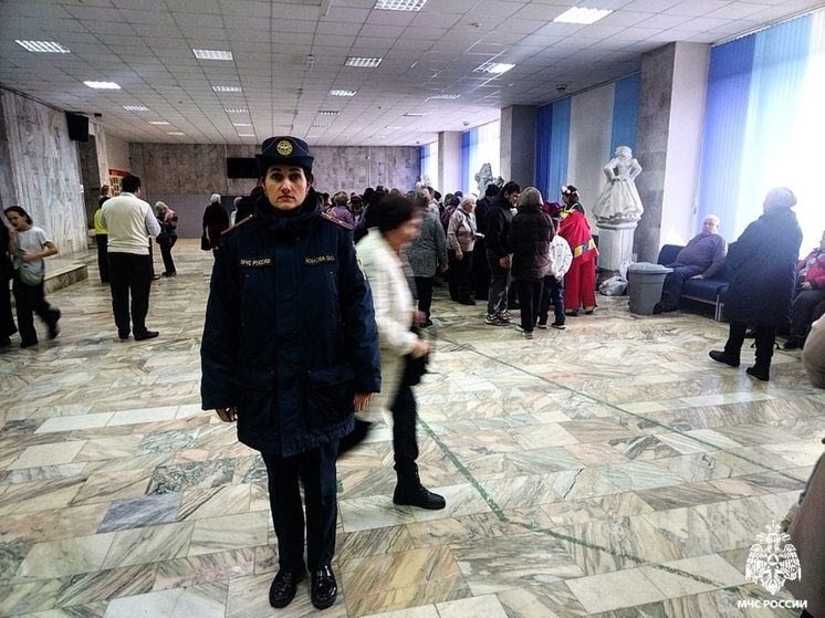 Смоленские сотрудники МЧС обеспечили безопасность на праздничных мероприятиях