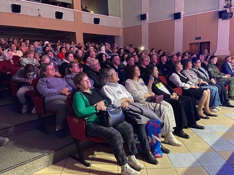 Концертная программа «Наше будущее в единстве» прошла в Невеле