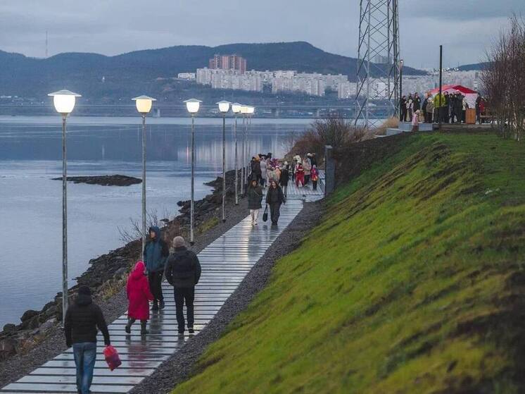 На Поморской набережной в Коле сделали амфитеатр и смотровые площадки