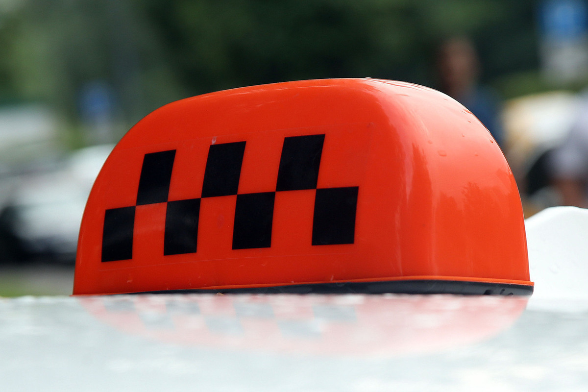 Таксиста из Харькова оштрафовали за отказ говорить на украинском