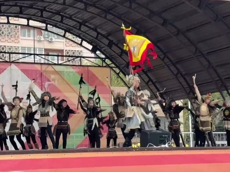 В Элисте состоялся праздничный концерт, посвященный Дню народного единства