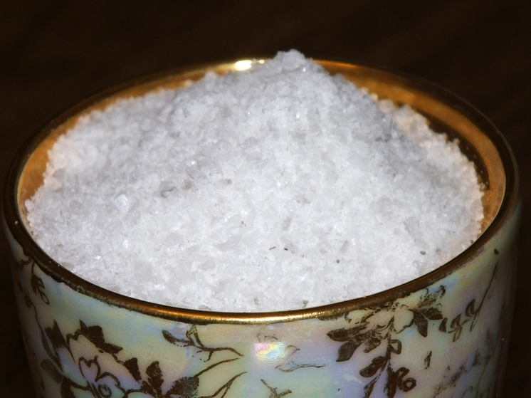 Daily Mail: чрезмерное потребление соли повышает риск инфаркта и инсульта