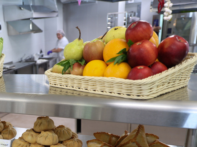 После гранатов: афганские яблоки идут на российские полки