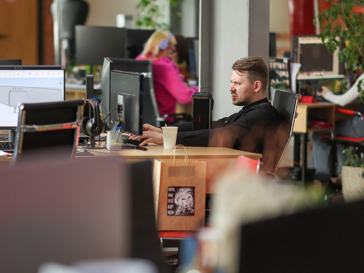 Nilov: Los rusos no volverán a ver una semana laboral de seis días hasta 2027.