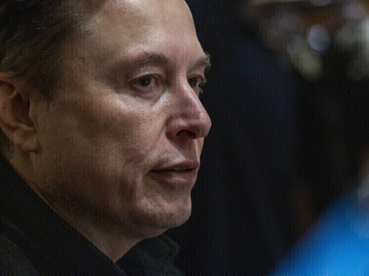 Миллиардер и инноватор объяснил, почему к 2030 году исчезнут смартфоны