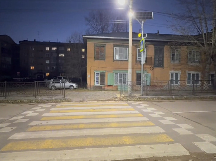 В Улан-Удэ устанавливают подсветку на пешеходных переходах возле школ