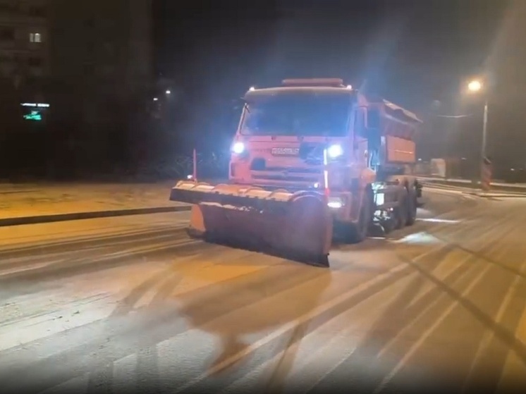 В Красноярске начался зимний режим работы дорожных служб