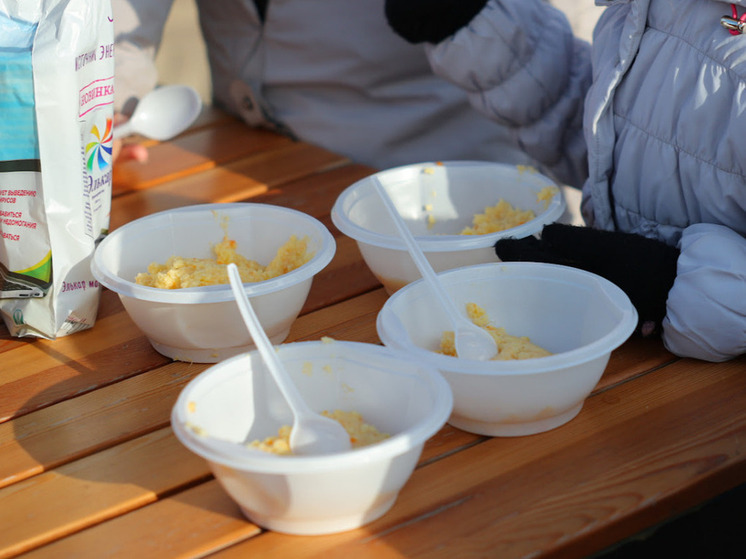 Фестиваль русской кухни в центре города вызвал ажиотаж среди волгоградцев