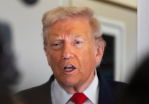 Правительство Малайзии оказалось вынуждено защищать свое новое торговое соглашение с президентом США США после того, как оппозиционные политики, аналитики и группы гражданского общества предупредили, что эта сделка является “односторонней” и может поставить под угрозу суверенитет страны