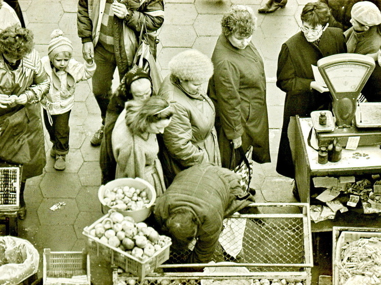 Грузовые академики и домашние запасы на зиму