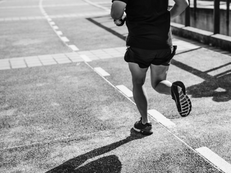 Больше 10 тысяч человек поучаствовали в забеге «Чистый спорт» в Самаре 5 ноября