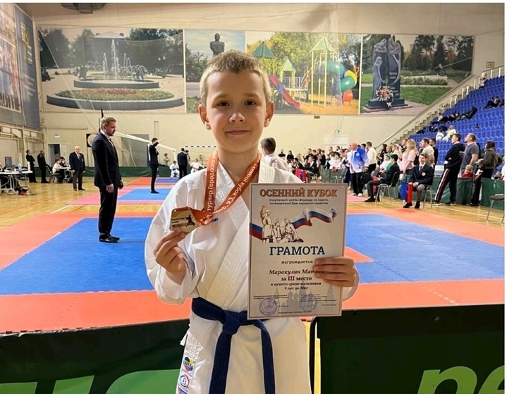 Боец из Серпухова отличился на соревнованиях в Озерах
