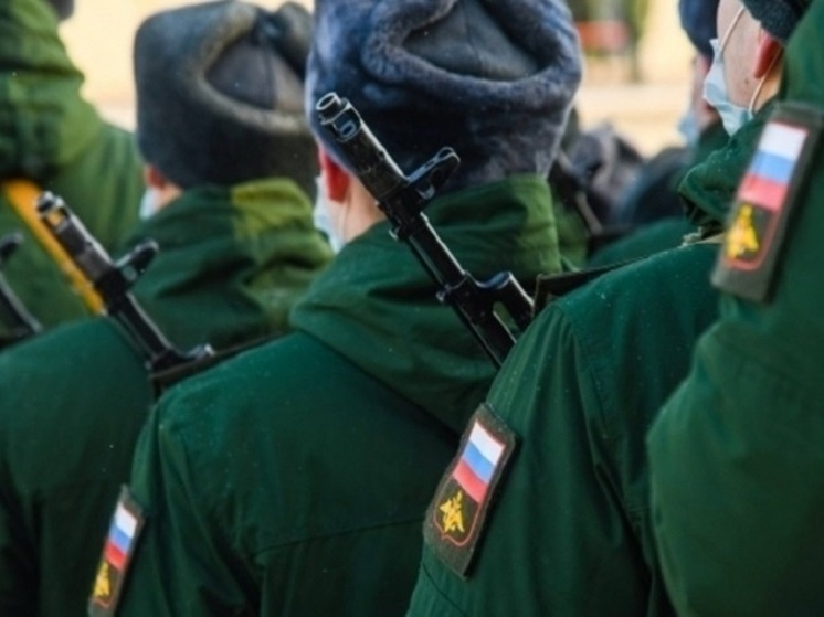 Волгоградцев начнут призывать в армию круглый год