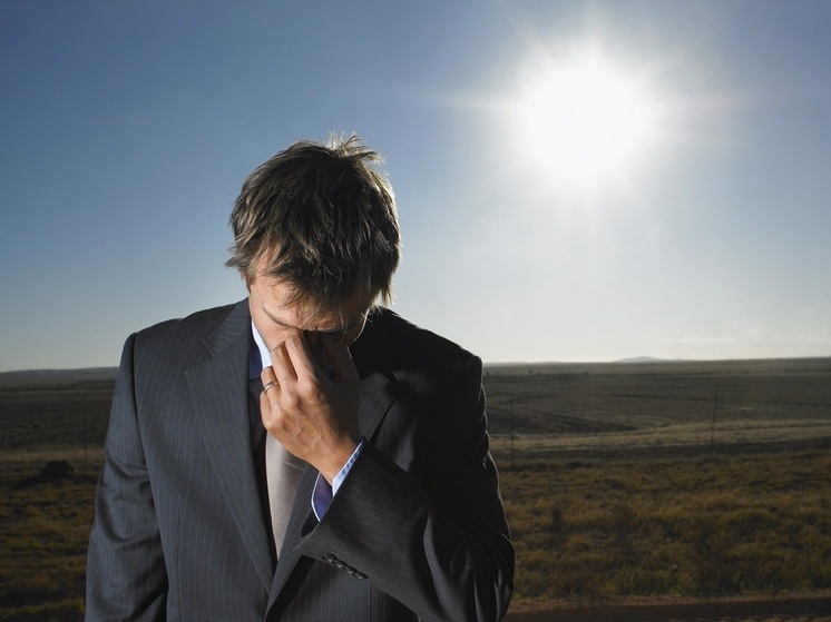 Эксперт Демьяновская: головная боль после праздников может говорить о проблемах с сосудами