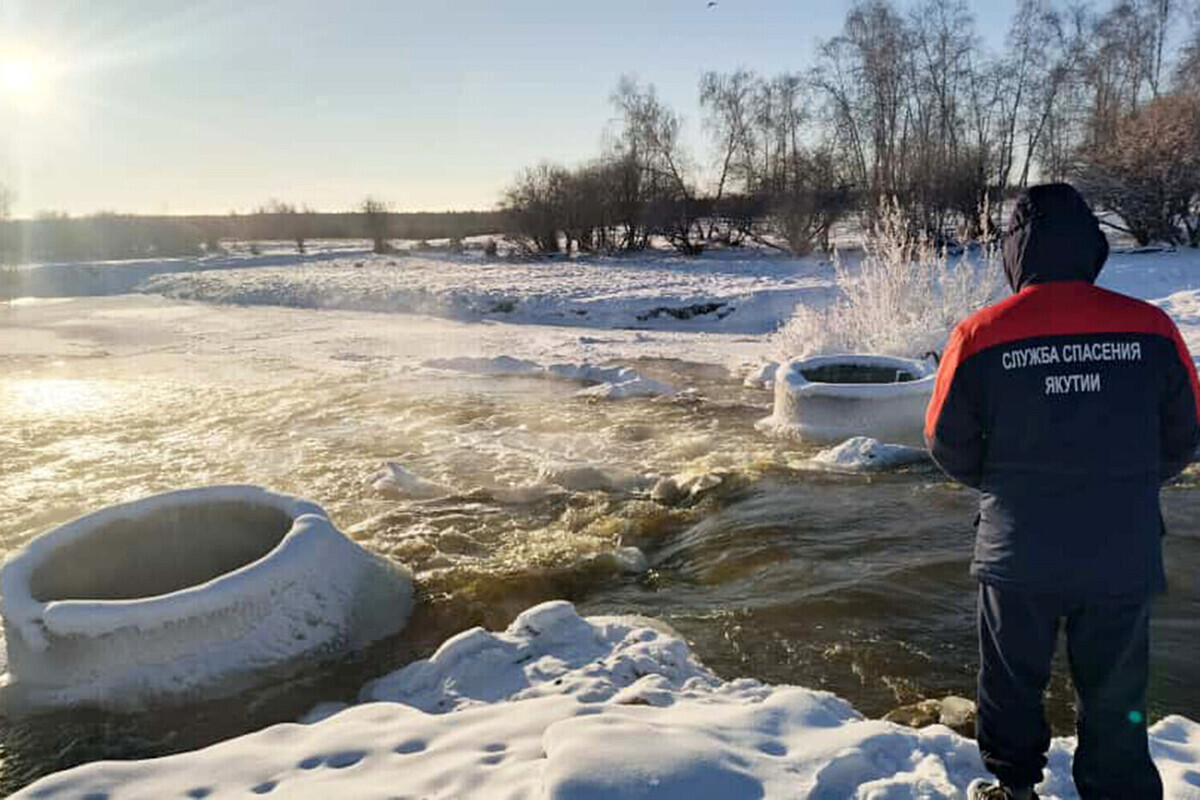 В российском селе неожиданно прорвало дамбу во время сброса воды