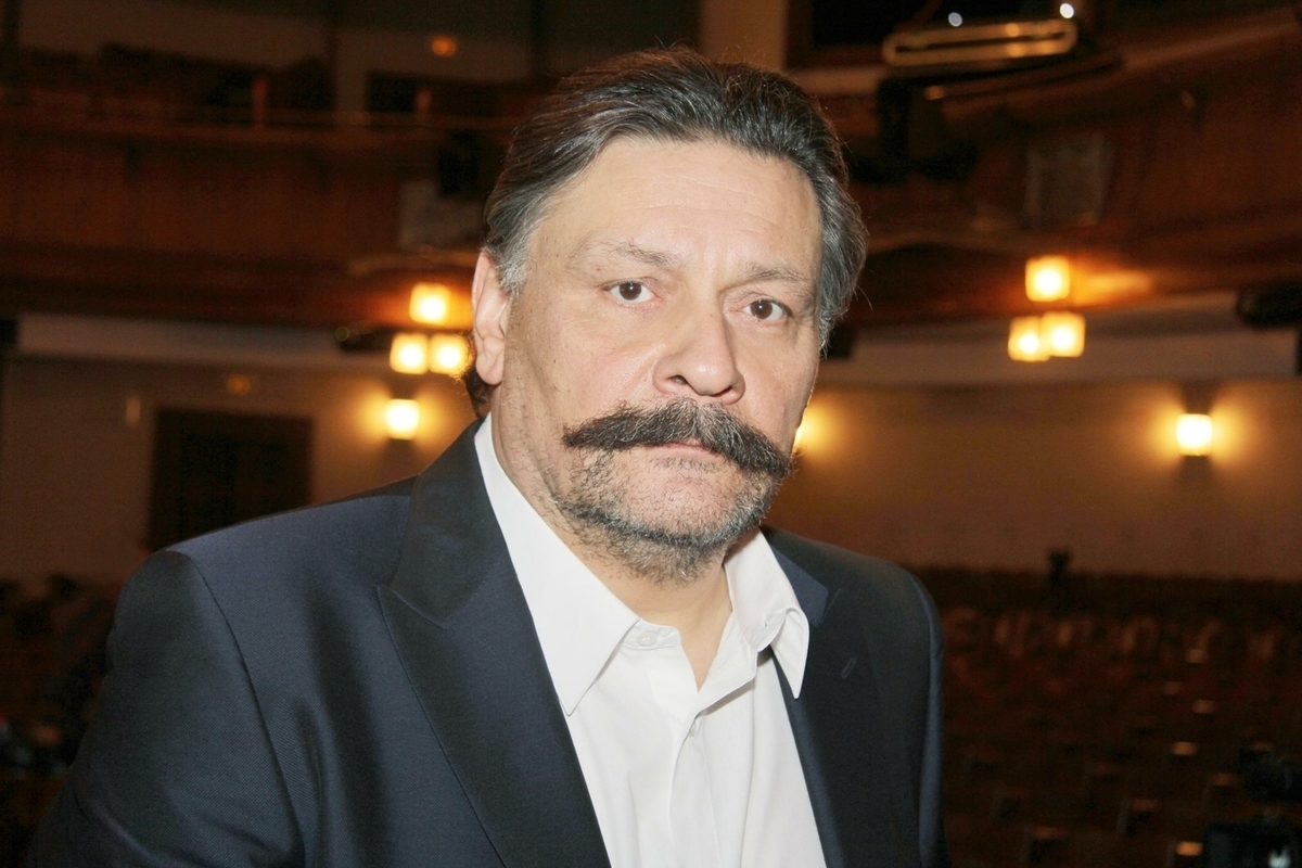 Актёр Дмитрий Назаров оставил себе комнату в центре Москвы перед эмиграцией