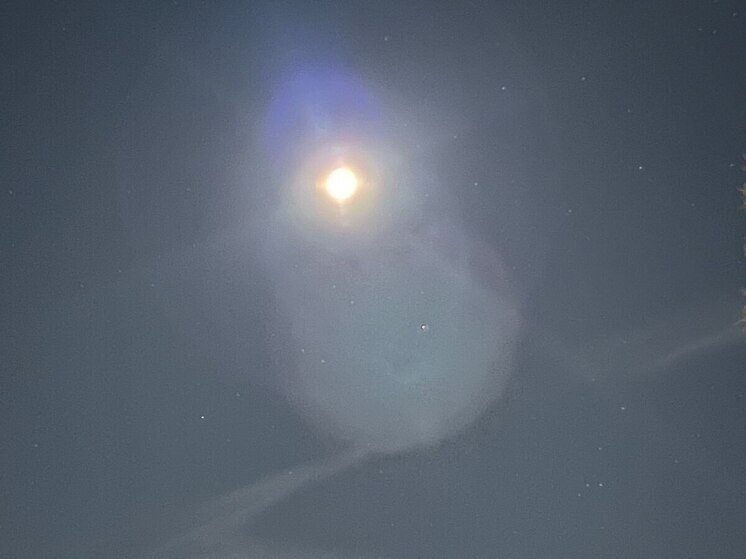 В саратовском небе наблюдали оранжевое сияние