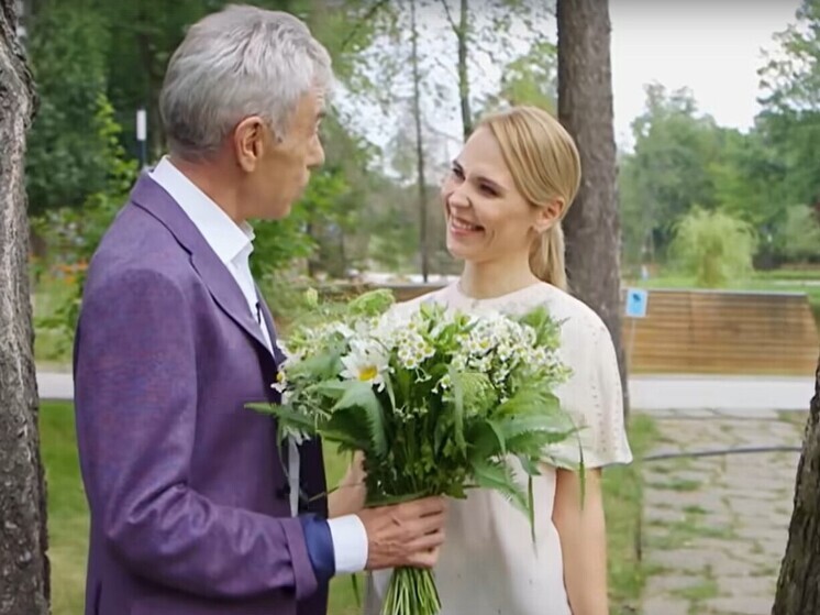 Новосибирская певица Пелагея выразила соболезнования в связи со смертью ведущего Юрия Николаева