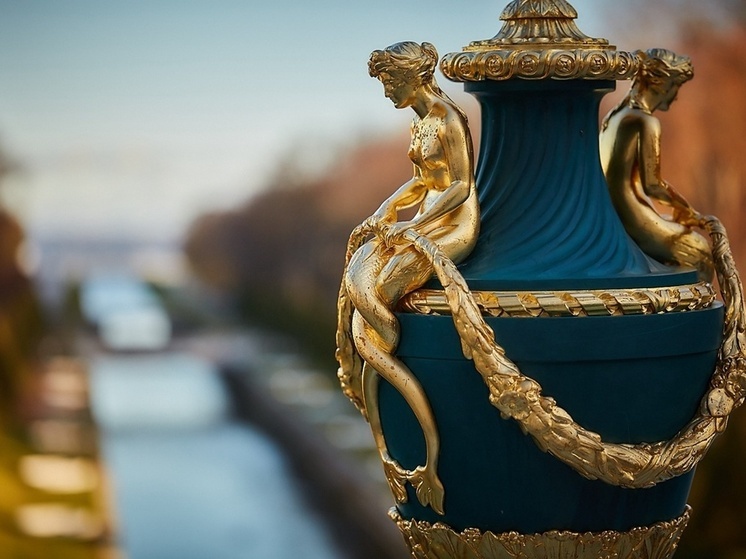 Ленинградцев пригласили в парки Петергофа: вход с 5 ноября стал бесплатным