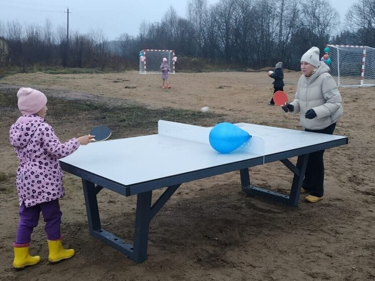 Обновленная детская площадка появилась в Коверском сельском поселении Олонецкого района