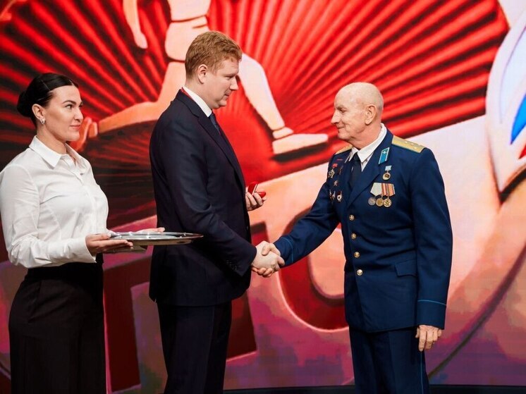 В Самаре на форуме «Россия — спортивная держава» вручили знаки отличия ГТО