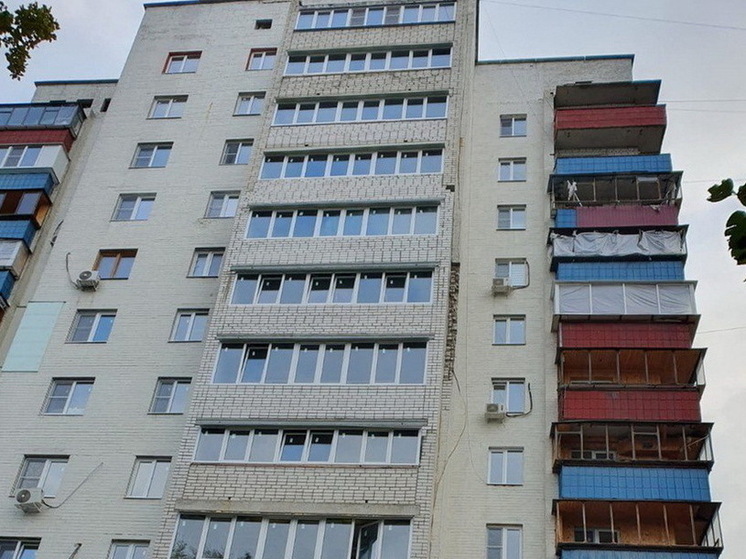 В городах Курской области восстанавливают пострадавшие от ударов БПЛА дома