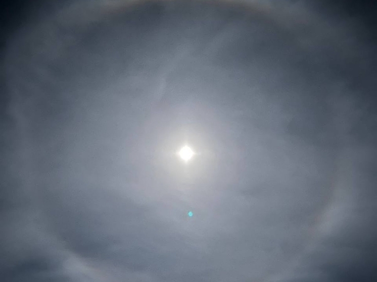 В Ростовской области очевидцы зафиксировали лунное гало