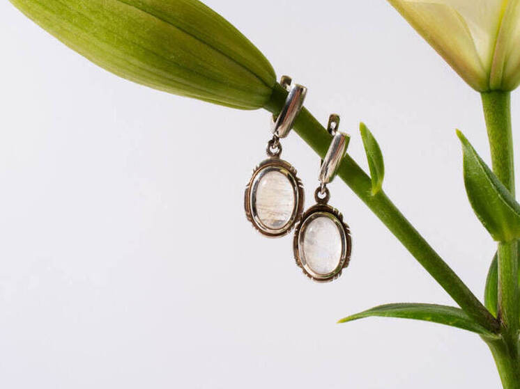 В Липецкой области родственница стащила серьги за 35 тысяч рублей