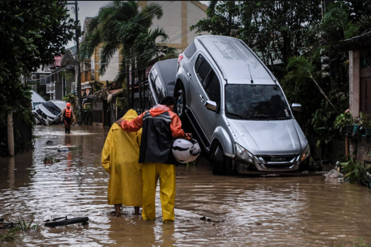 Число жертв тайфуна "Калмаэги" на Филиппинах достигло 66 человек