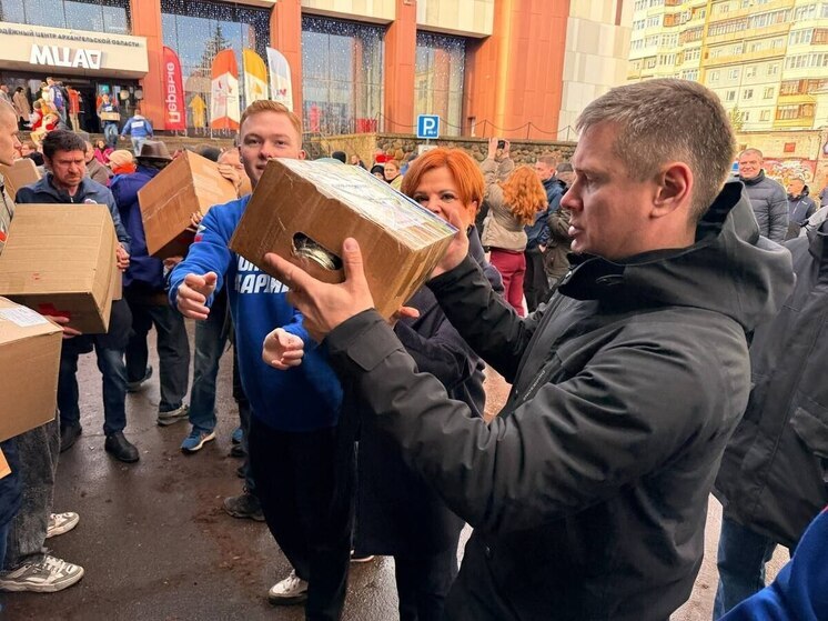 Архангельская область направила 16-тонную гуманитарную помощь в ЛНР в День народного единства