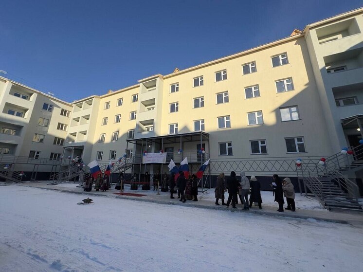 В селе Майя Якутии 96 семей переселенцев получили ключи от новых квартир