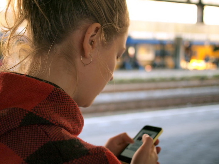 Клиенты ВТБ могут позвонить в поддержку банка даже без мобильной связи