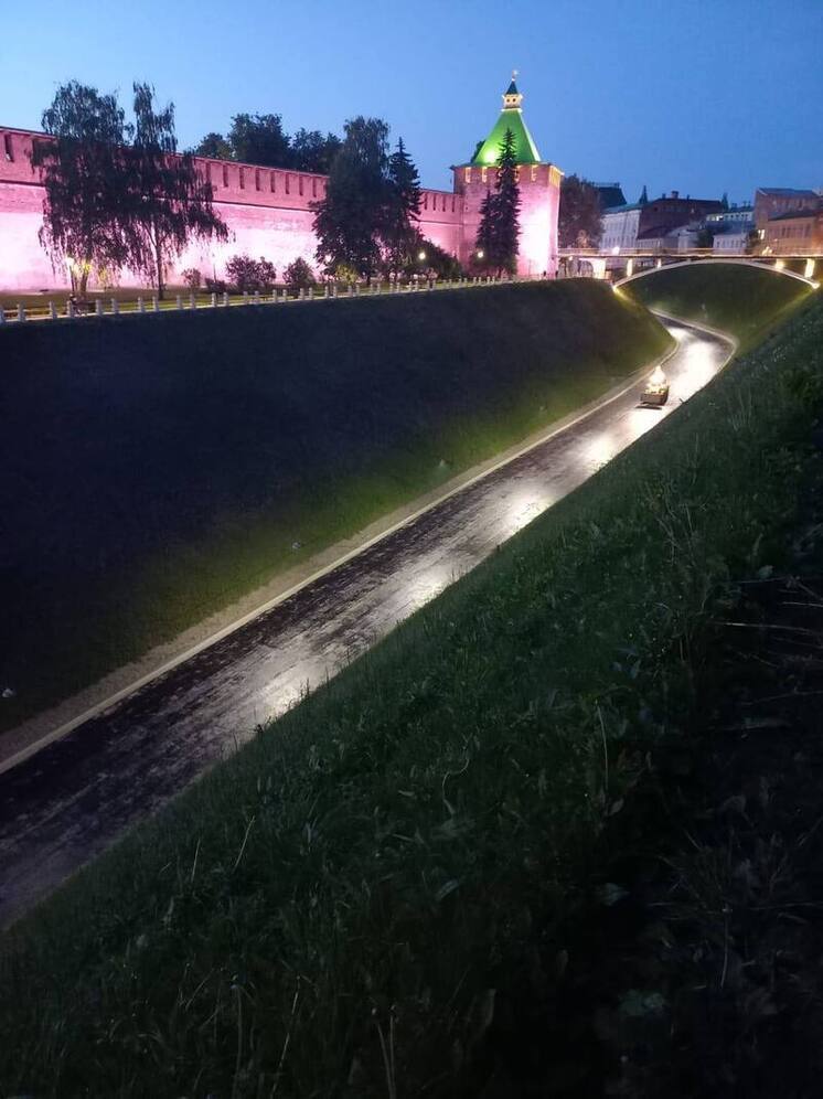 Трамвайные пути у Нижегородского кремля уложат до конца года