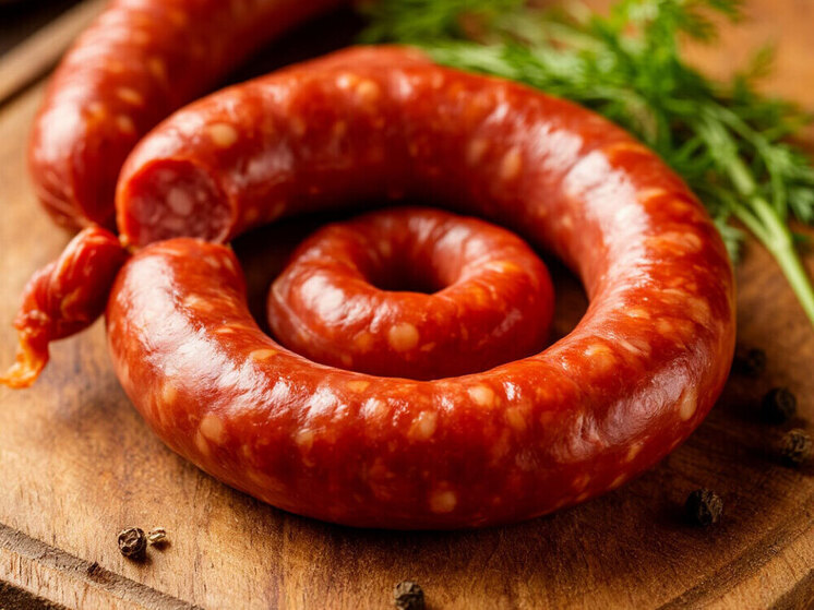 Домашняя колбаса: полное руководство от выбора мяса до идеальной прожарки